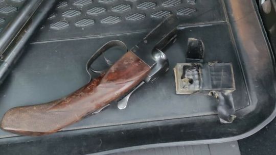 Arsenał jak na poligonie. Właściciel miał znaleźć broń na grzybobraniu 