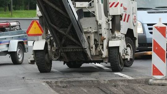 Asfaltowy areszt domowy dla mieszkańców os. Piastowskiego