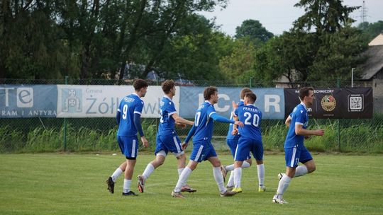 Astra Leśniowice zrobiła swoje i czeka na niedzielny wynik meczu SPS Eko Różanka we Włodawie