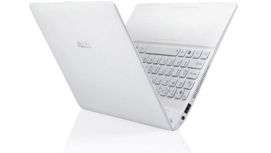 ASUS Eee PC X101: Najcieńszy i najlżejszy netbook na świecie