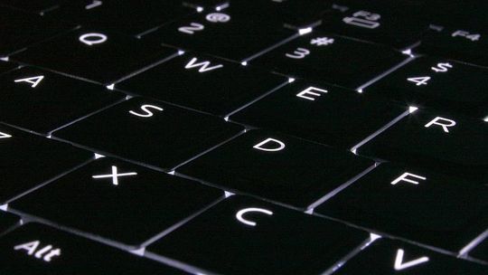 Atak hakerów na stronę porno: Wyciekły dane 70 tys. użytkowników