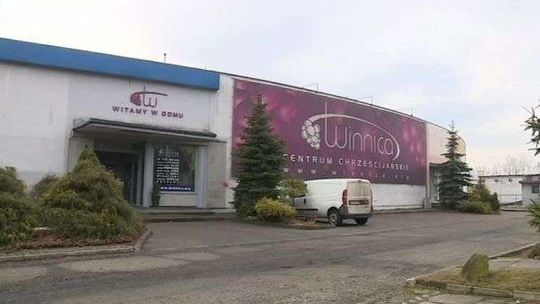 Atak nożownika podczas zaślubin. Para młoda trafiła do szpitala
