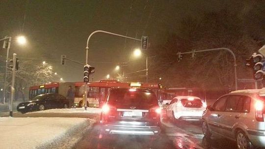 Atak zimy. Wypadki na drogach Lublina i regionu (zdjęcia)