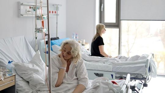 Atakuje coraz młodsze kobiety. Często wykrywany jest za późno