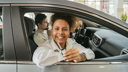 Auto na abonament — czy to opcja dla mnie?