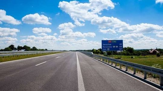 Autostrada A4 przejezdna w całości. 672 km ze wschodu na zachód