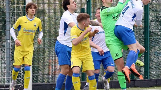 Avia II - Janowianka 2:2. Remis i dwóch rannych 