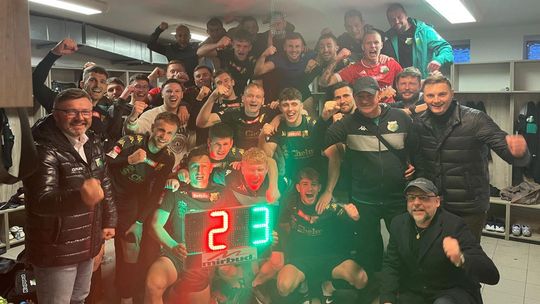 Avia przegrała z Chełmianką, szybka czerwień odmieniła derby