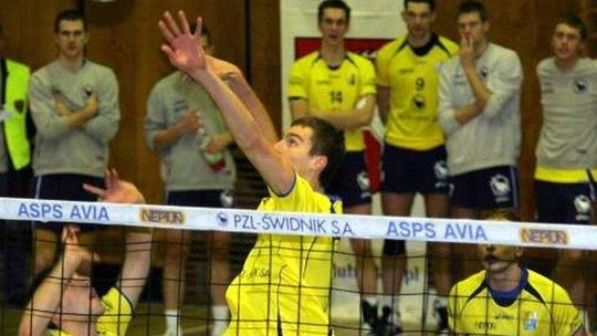 Avia Świdnik - Kęczanin Kety 0:3, spadek coraz bliżej