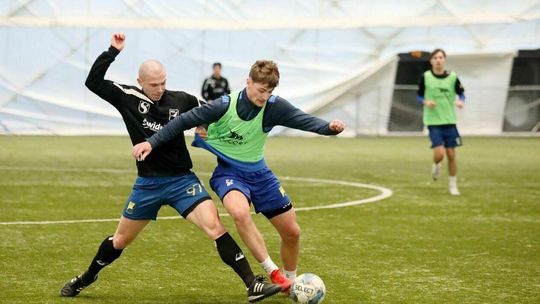 Avia Świdnik trenuje, czeka na kolejne transfery i nie narzeka na pogodę [zdjęcia, wideo]