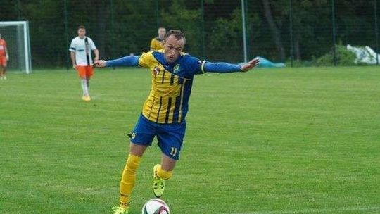 Avia w dziesiątkę zremisowała z Unią Tarnów 0:0