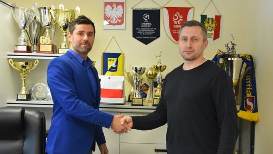 Avia wzmocniła sztab, ale osłabiła obronę?