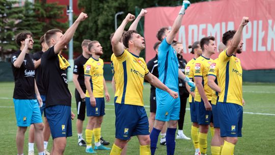 Avia znowu lepsza od Świdniczanki. O utrzymanie jeszcze będą musieli się postarać