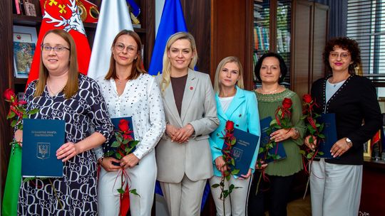 Awans nauczycielek na koniec wakacji. Ta piątka ma już na to "papiery"