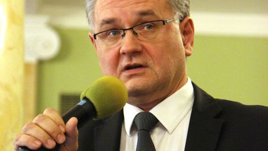 Awans Pruszkowskiego za poparcie? Prokurator sprawdza 
