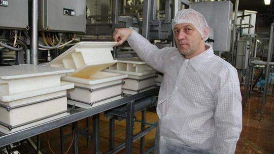 Awans Spomleku pomimo wschodniego spadku. 21 ton sera rocznie