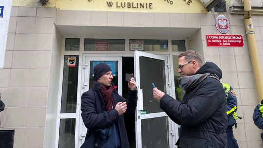 Awantura podczas pikiety ludzi Kai Godek pod liceum w Lublinie. „To szerzenie nienawiści”