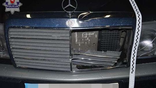 Awantura w Okunince. Zaatakowali samochód i przechodniów