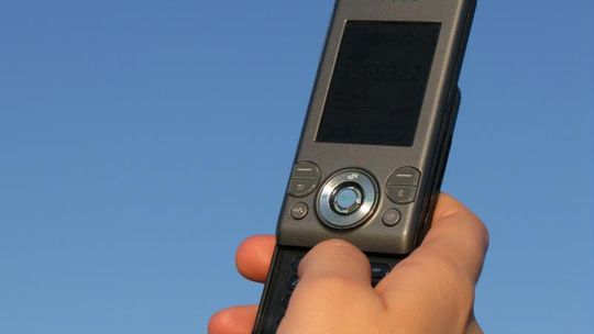Awaria sieci Orange i T-Mobile: Brak zasięgu w telefonach komórkowych