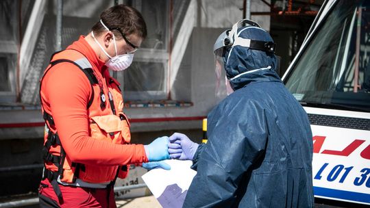 Aż 10 nowych ognisk Covid-19 w Lubelskiem. Połowa z nich to placówki medyczne