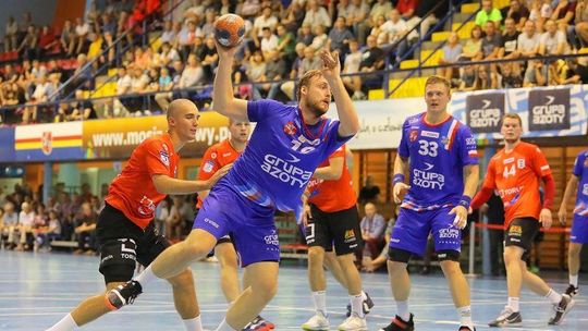 Azoty kontra Zagłębie czyli starcie sąsiadów z tabeli