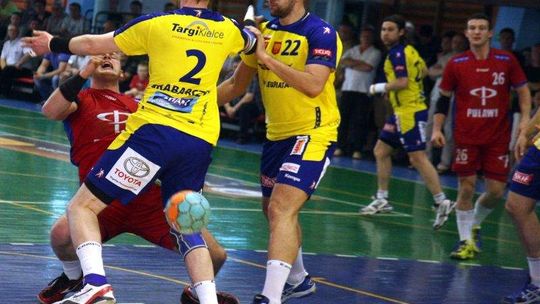 Azoty przegrały dwukrotnie z Vive Targi Kielce. Trzeci mecz na Globusie