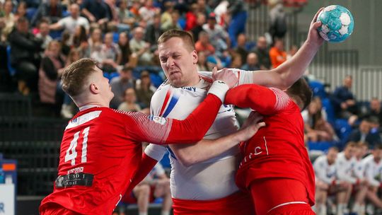 Azoty Puławy – Górnik Zabrze 30:34. Maszerują w dół tabeli i brąz dla rywali