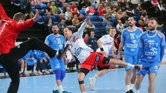 Azoty Puławy – Orlen Wisła Płock 24:32. Wicemistrz znowu zbyt mocny