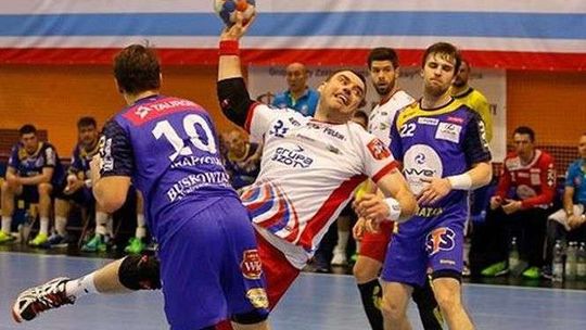 Azoty Puławy – Vive Tauron Kielce 32:40. Wyrównane tylko 10 minut