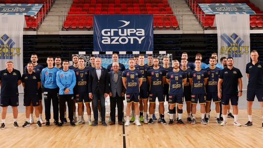 Azoty Puławy zaczynają sezon od sponsorskich derbów z Unią Tarnów. Wszyscy marzą o medalu