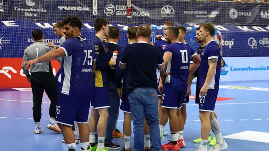 Azoty Puławy zaskoczyły mistrza Polski na początku meczu, ale Orlen Wisła Płock i tak wygrała