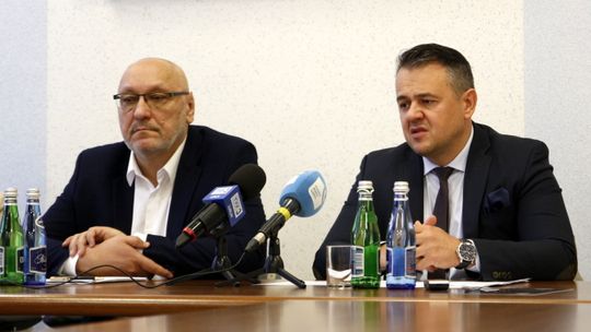 Azoty szukają oszczędności. Związkowcy piszą do premiera: stoimy kilka milimetrów przed przepaścią