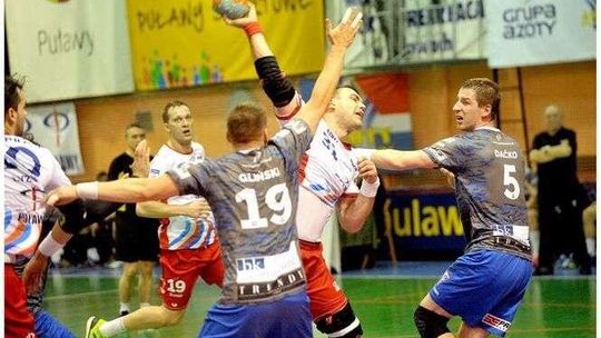 Azoty zmierzą się z Górnikiem Zabrze