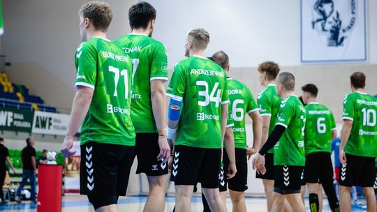 AZS AWF Biała Podlaska potrafił odrobić pięć bramek straty, ale i tak przegrał w Koszalinie