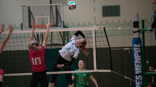 AZS UMCS Volley miał problemy z Ósemką Siedlce, Tomasovia łatwo ograła Sandecję