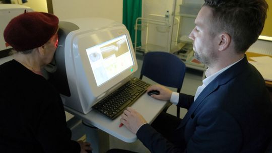 Badania lekarskie w niedzielę po mszy. Objawy chorobowe wykryto aż u 30 proc. osób