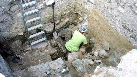 Badania na Górze Chełmskiej: Odkryli romańską świątynię Św. Jana Złotoustego?