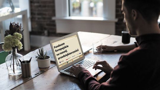 Bądź przedsiębiorczy! Fundusze Europejskie Ci w tym pomogą!