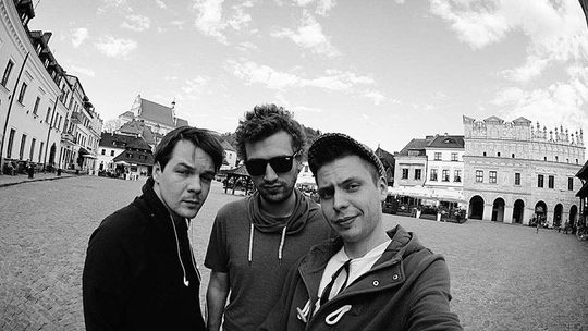 "Bajki o dorosłych" w Pięknej Pszczole