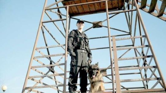 Baks, Rodi i Dana: policjant, ratownik i żołnierz