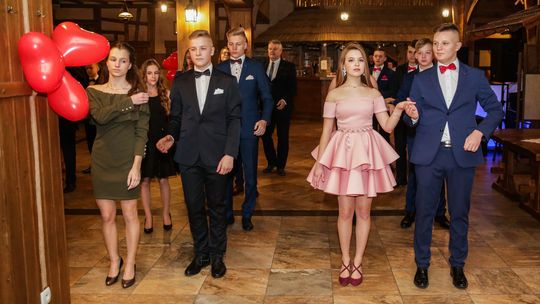 Bal ósmoklasistów SP nr 48 im. Józefa Piłsudskiego w Lublinie [zdjęcia]