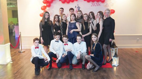 Bal ósmoklasistów Szkoły Podstawowej nr 3 w Międzyrzecu Podlaskim [zdjęcia]