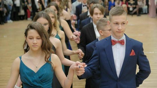 Bal ósmoklasisty w Szkole Podstawowej nr 16 w Lublinie. Jak oni wspaniale wyglądają!