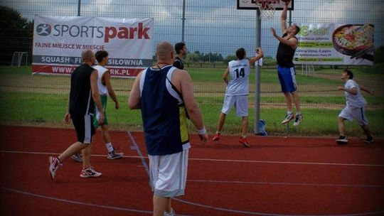 Bang Bang najlepsze w Chonabibe Streetball Cup 4