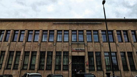 Bank w centrum Lublina na sprzedaż. To jeden z bardziej znanych budynków w mieście