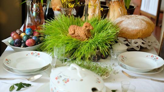 Barabanienie, babka z 60 jaj i kolędowanie wielkanocne 