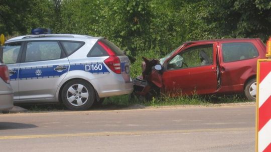 Barak: Renault zderzył się czołowo z ciężarówką
