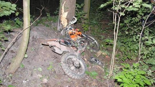 Baranica. Motocyklem KTM po lesie. 24-latek nie żyje