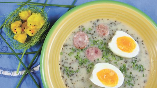 Barszcz, jajka, sałatki