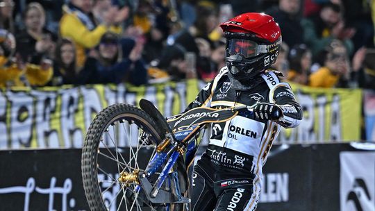 Bartosz Zmarzlik wygrywa w Grand Prix Polski